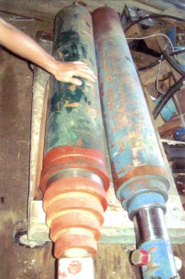 hydraulique, cylindre hydraulique, presse, machinerie lourde, atelier d'usinage et de soudure, fonderie, extrudeur